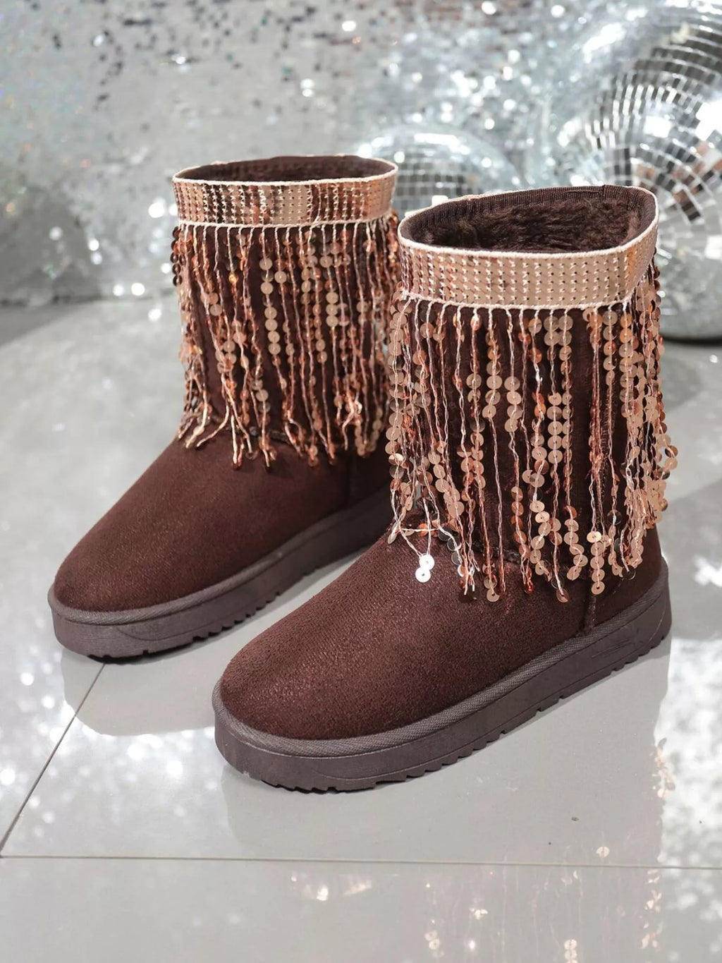 Bottes d'hiver en suède à franges et sequins