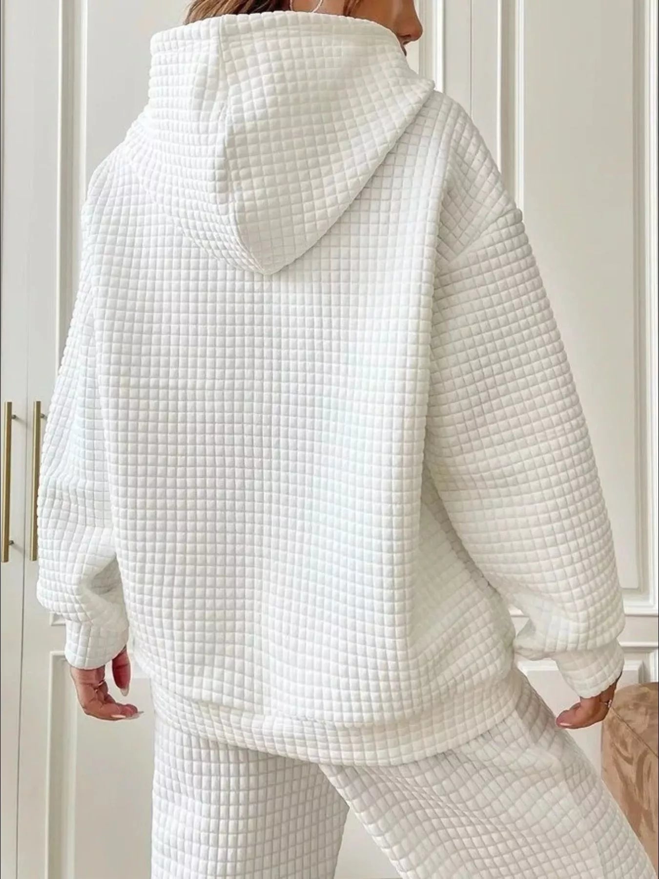 Texturierter Kangaroo-Taschen-Kapuzenpullover in großen Größen