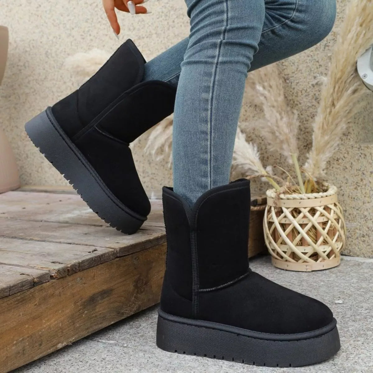 Plateau-Stiefeletten mit runder Kappe