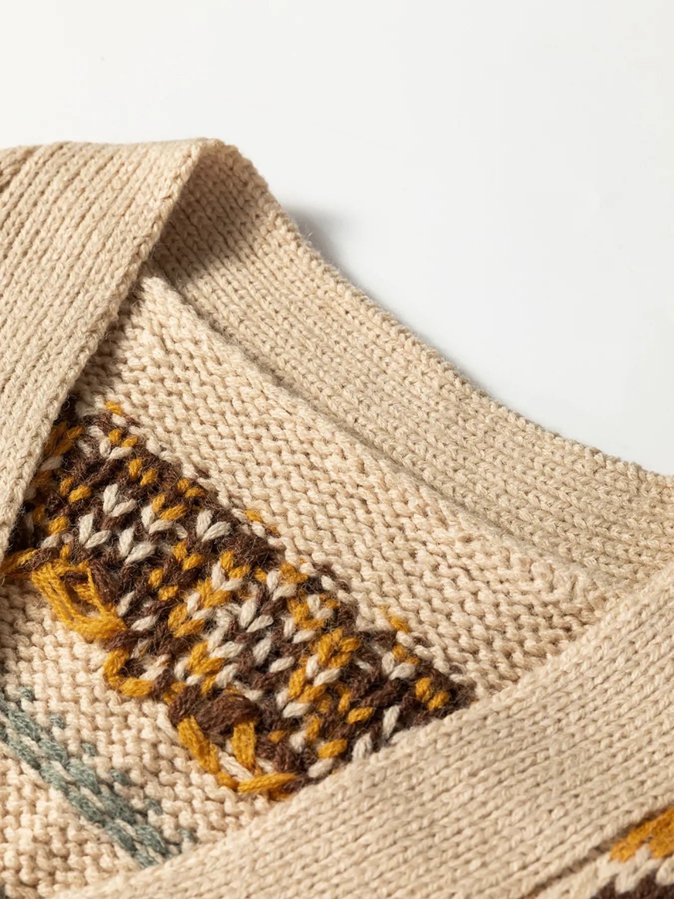 Cardigan boutonné à col en V en maille de style occidental