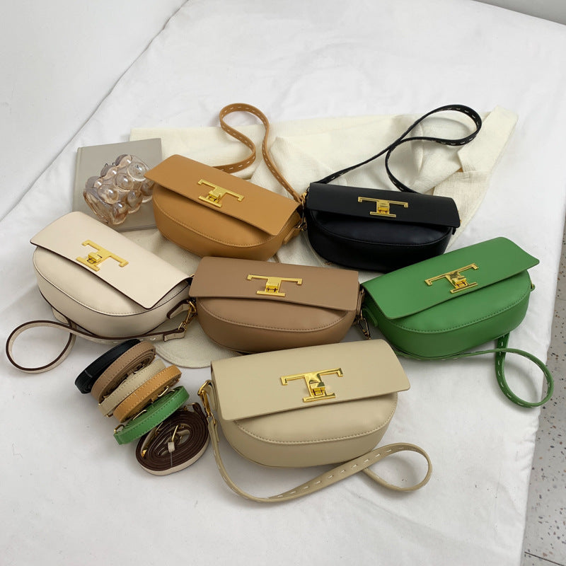 Sacs pour femmes Sacs de mode printemps Sacs bandoulière Sacs à bandoulière tendance Sacs à rabat texturés Sacs bandoulière sous les aisselles