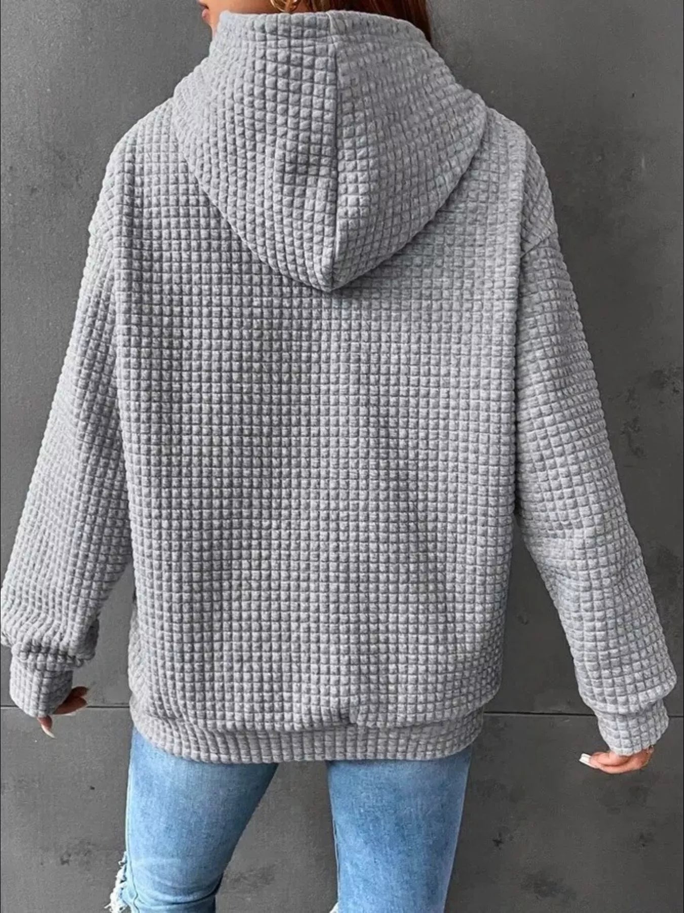 Texturierter Kangaroo-Taschen-Kapuzenpullover in großen Größen