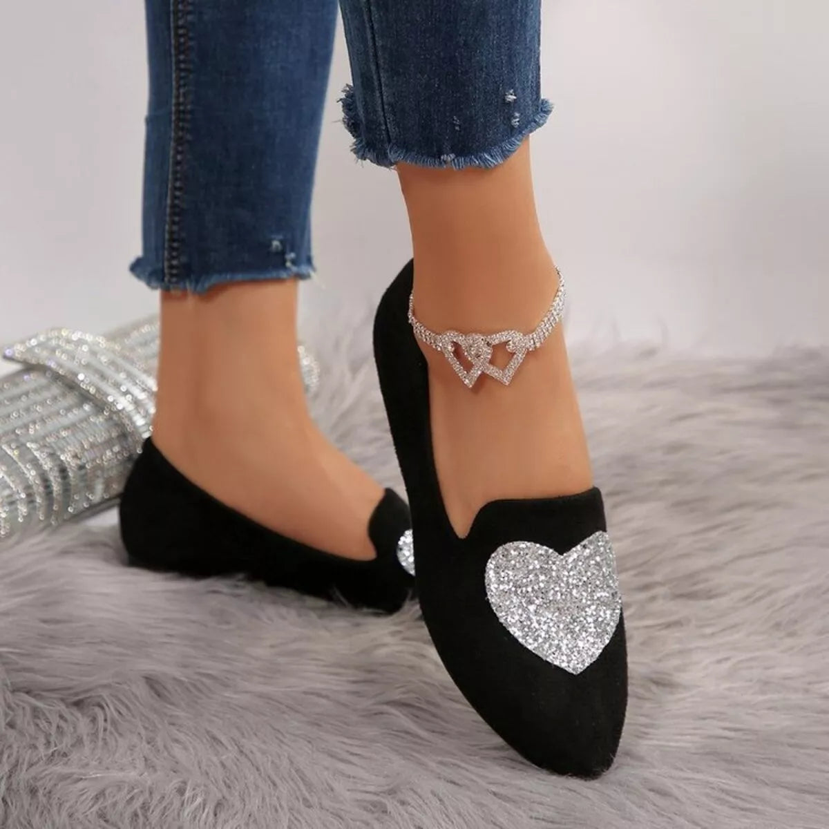 Chaussures à enfiler avec cœur et bout pointu