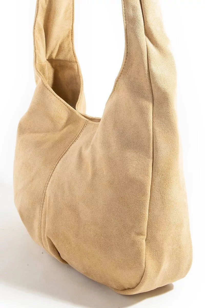 Fame Hobo-Bag aus Wildlederimitat mit Nietenbesatz