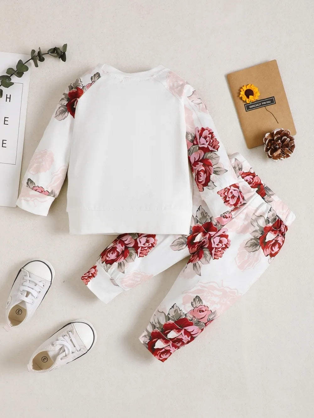 Blumen-Top und Hose für Kinder