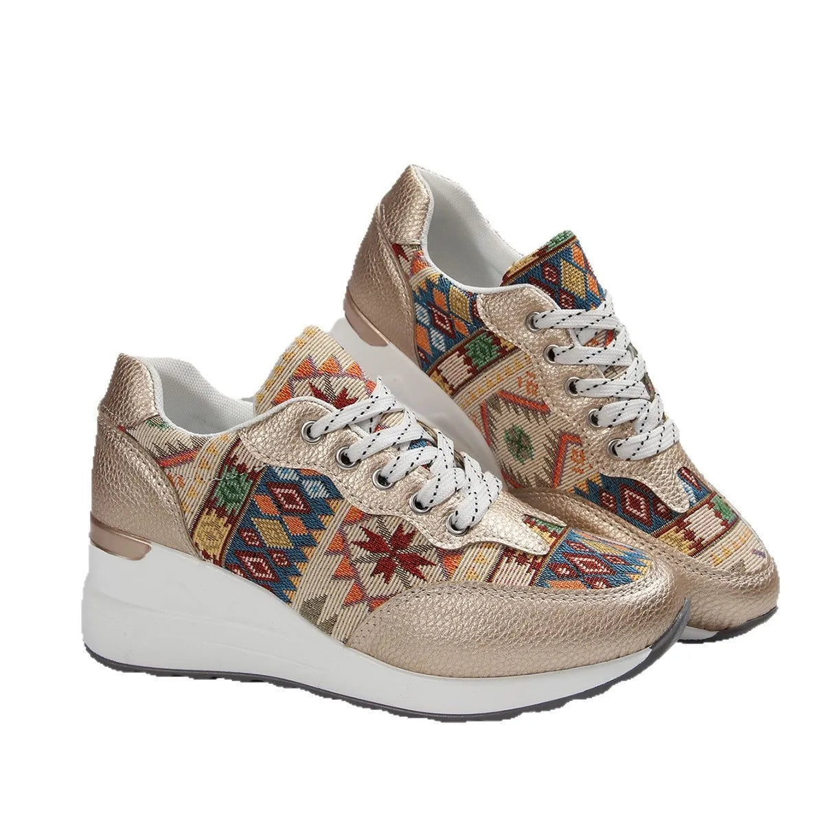 Geometrische Schnür-Keil-Sneakers