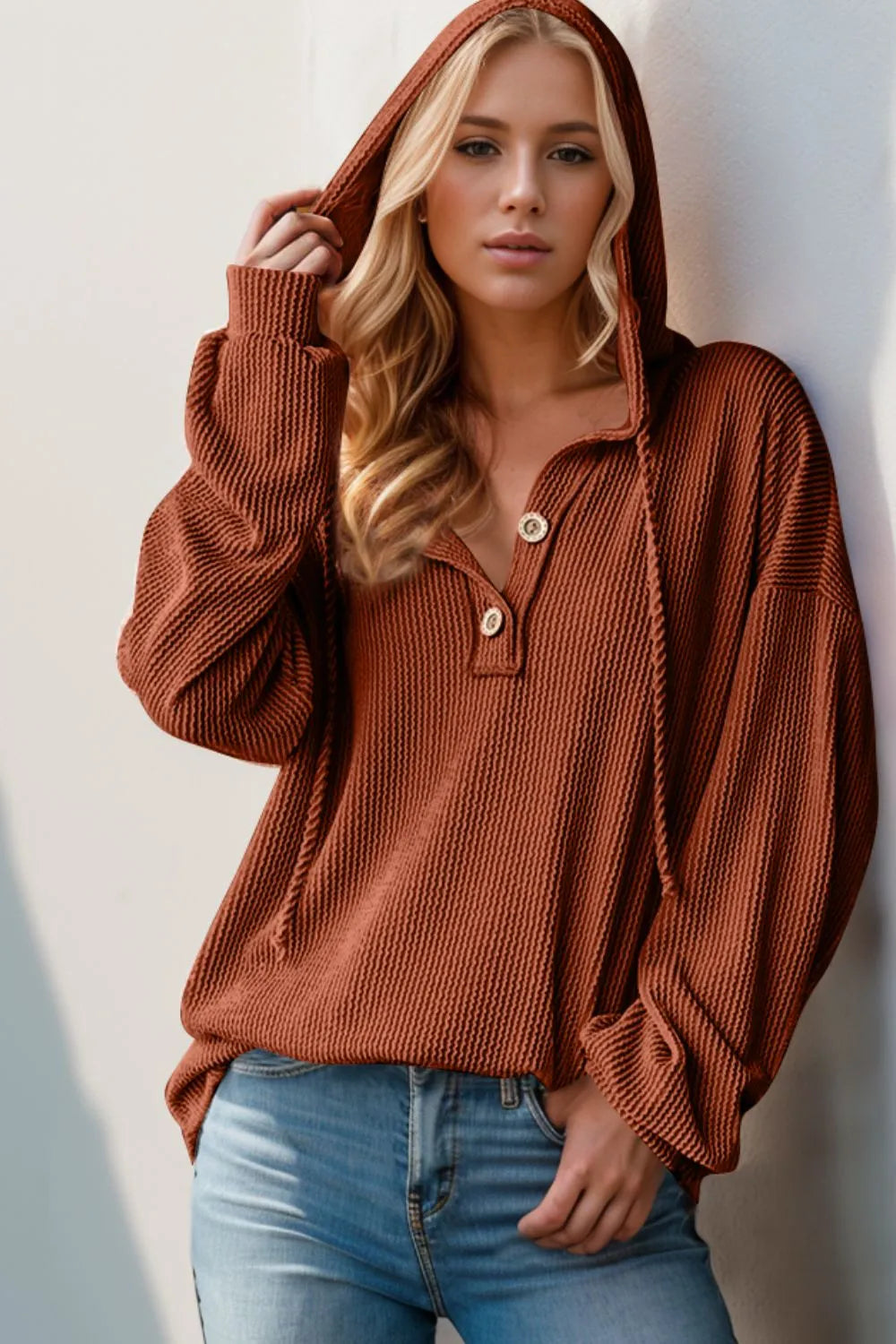 Double Take Full Size Hoodie mit halber Knopfleiste und langen Ärmeln