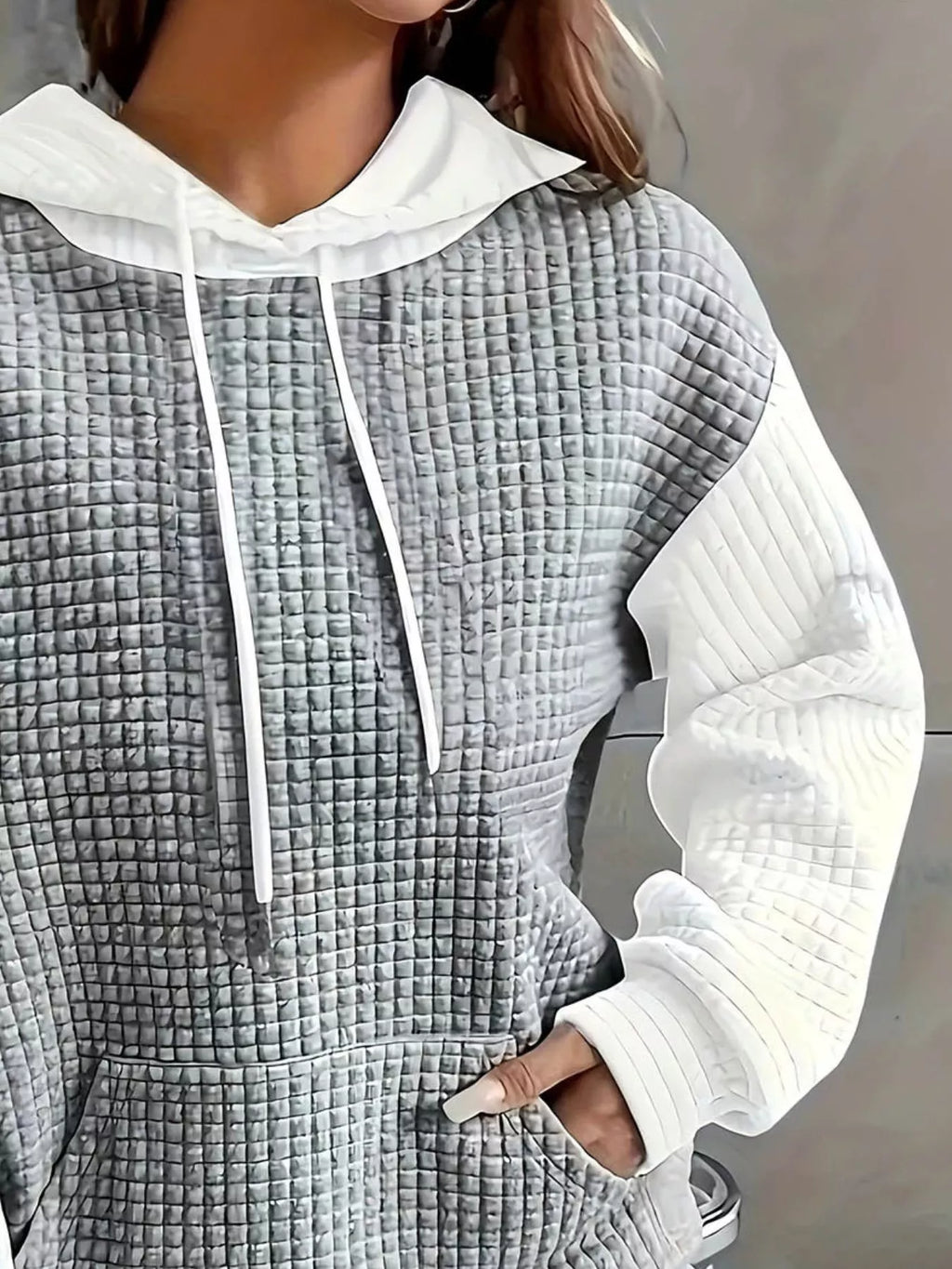 Texturierter Kangaroo-Taschen-Kapuzenpullover in großen Größen