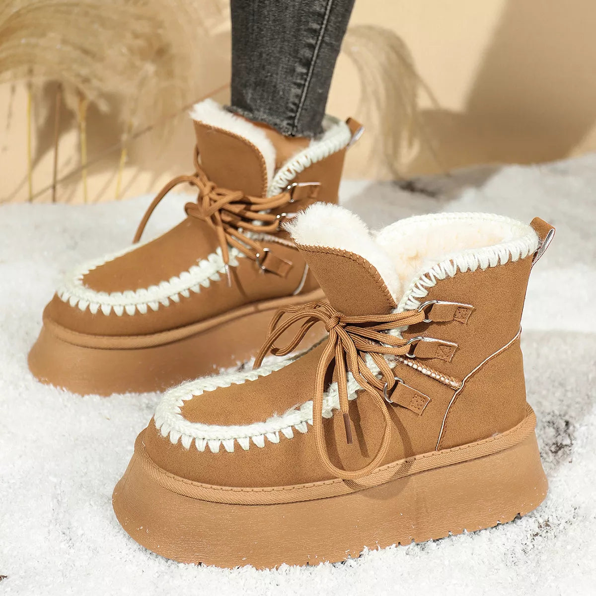 Bottes de neige compensées doublées sherpa