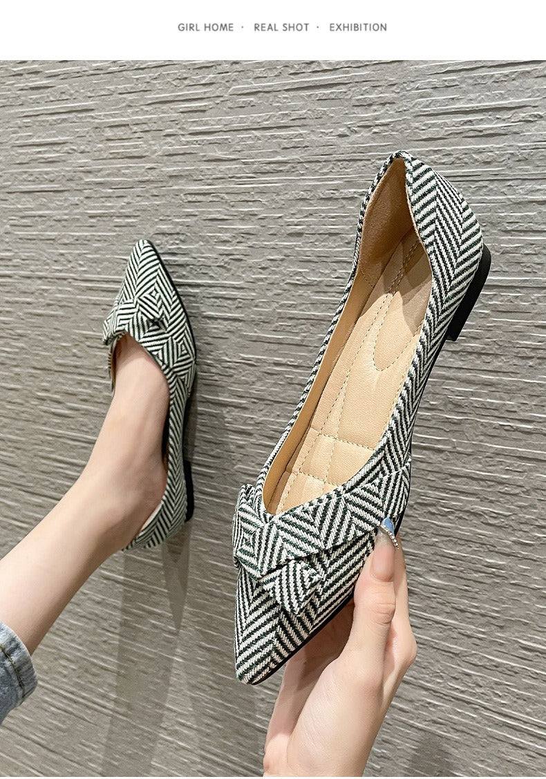 Internet-berühmte Einzelschuhe, flache Oma-Schuhe, spitze flache Damenschuhe, weich besohlte, flache Damenschuhe