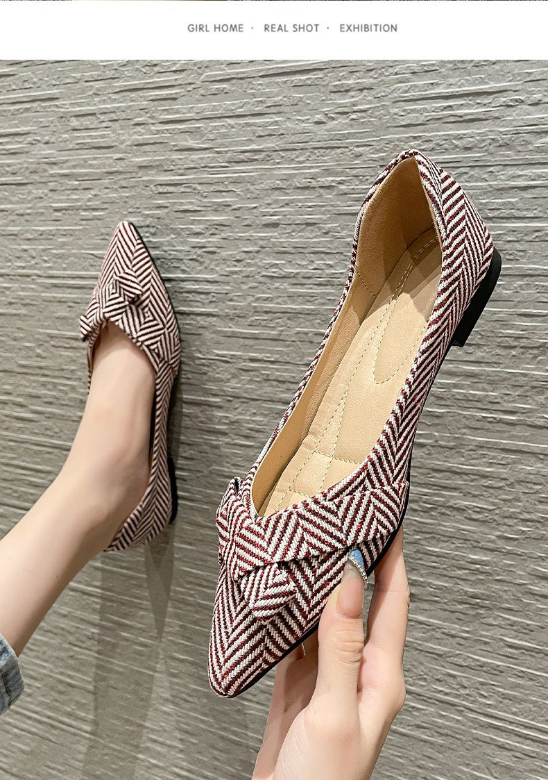 Internet-berühmte Einzelschuhe, flache Oma-Schuhe, spitze flache Damenschuhe, weich besohlte, flache Damenschuhe