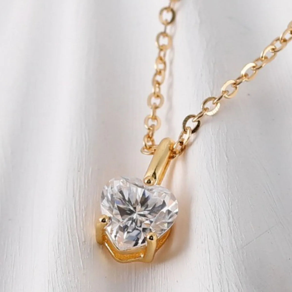 Collier pendentif en forme de cœur