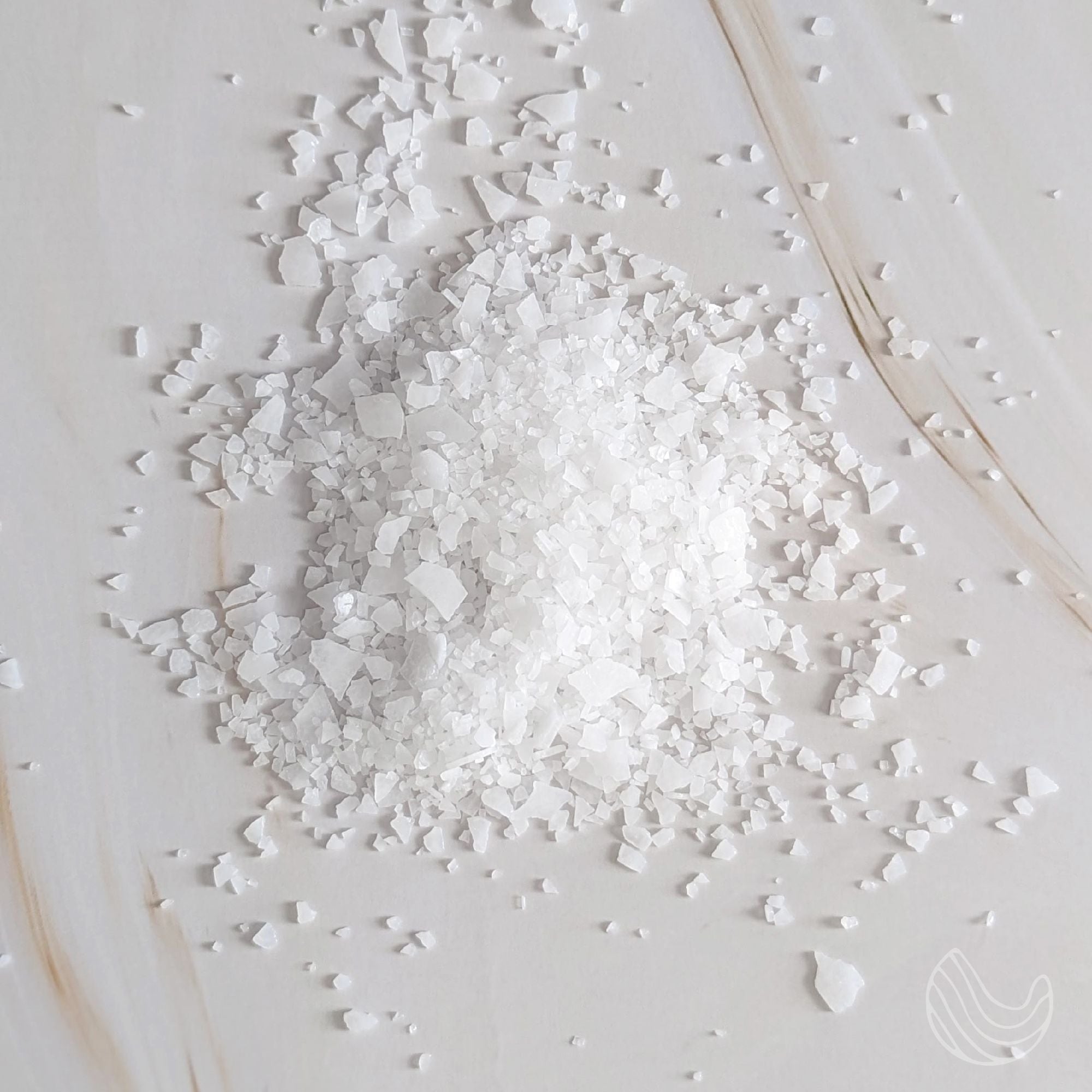 Flocons de magnésium de la Mer Morte purs pour un bain relaxant – Bain de pieds ressourçant de 400 g – Infusé d'huiles de bergamote et de pamplemousse pour une relaxation profonde, un soulagement musculaire et une hydratation de la peau