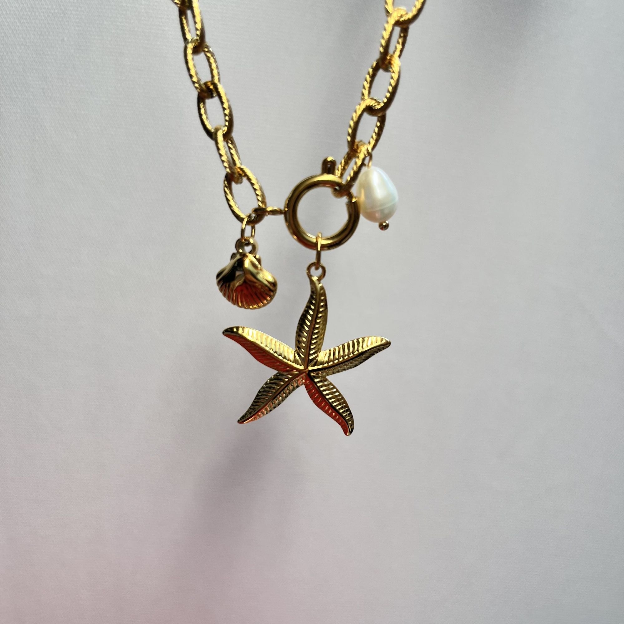 18K vergoldetes Meeres-Charm-Armband – Edelstahl Coastal Schmuckkollektion
