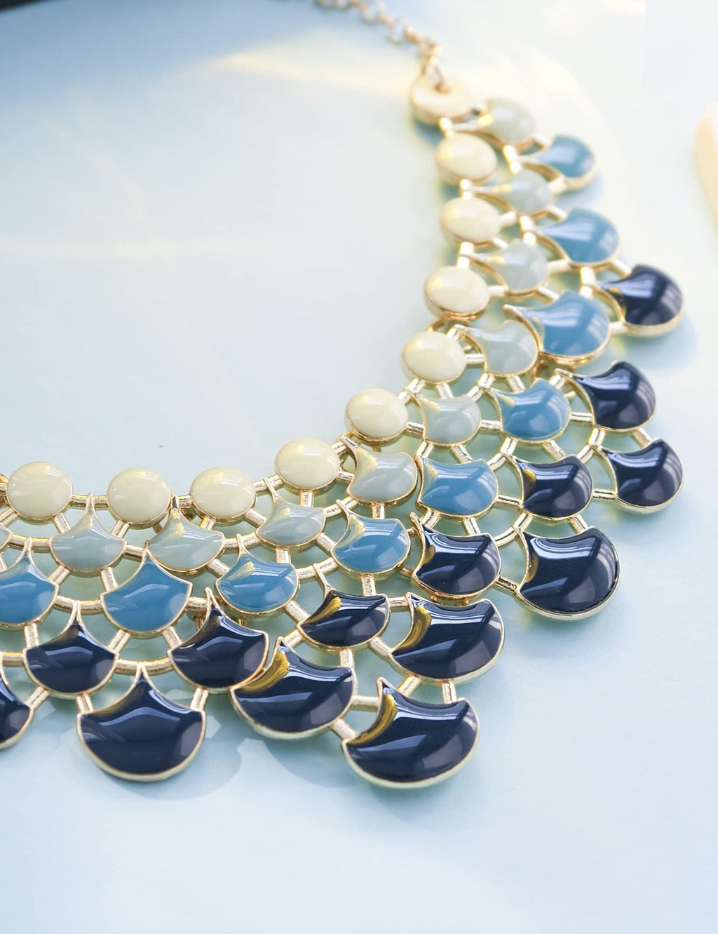 Jane Stone Modeaussage Collier Halskette Vintage Durchbrochenes Lätzchen Kostüm Schmuck