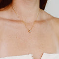 LX et LR confectionnent également un collier à pendentif simple en cuivre avec zircone D, plateau rond géométrique en or 14 carats – cadeau parfait pour la fête des mères et Noël.