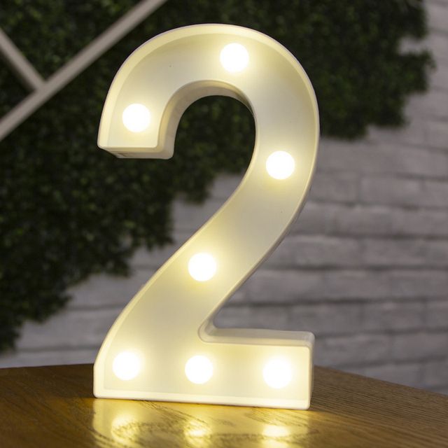 Lettres Lumineuses LED Alphabet Numéro Décoration Lampe à Pile Veilleuse pour la Maison Mariage Anniversaire Fête de Noël