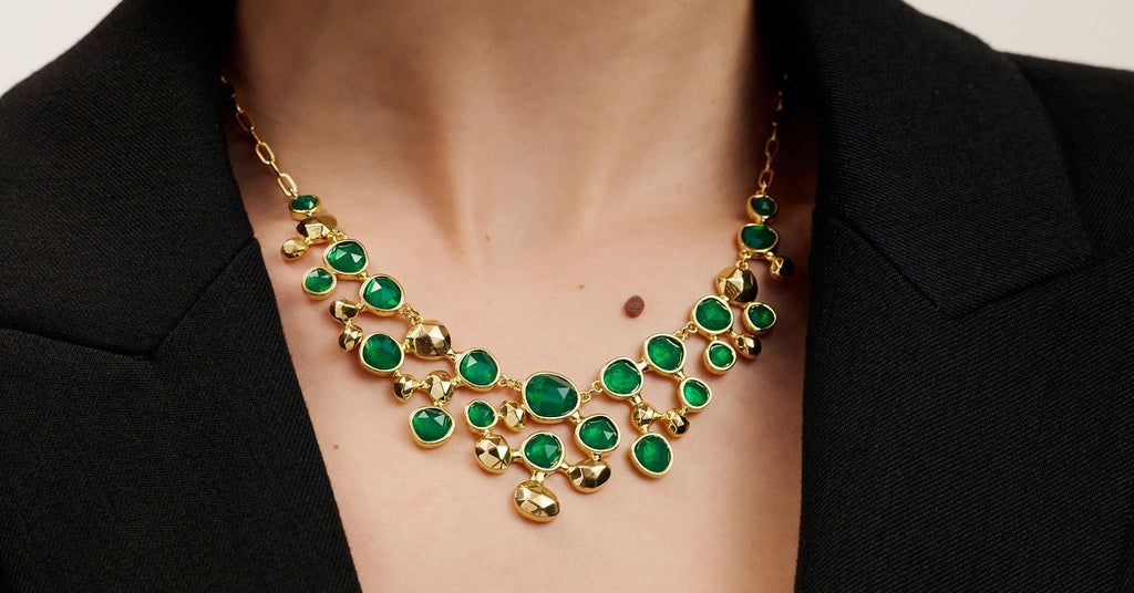Jane Stone Modeaussage Collier Halskette Vintage Durchbrochenes Lätzchen Kostüm Schmuck