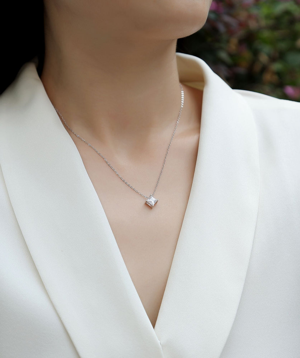 Zusammenbleiben – quadratischer Moissanit-Anhänger aus Sterlingsilber 925 und Platin, modischer Diamantschmuck