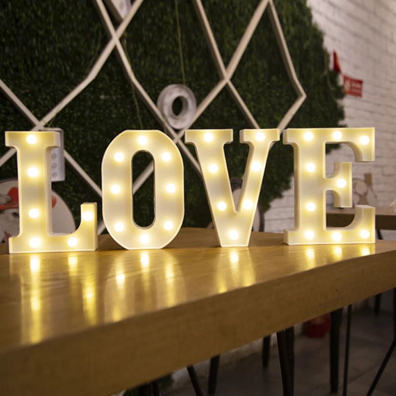 Lettres Lumineuses LED Alphabet Numéro Décoration Lampe à Pile Veilleuse pour la Maison Mariage Anniversaire Fête de Noël