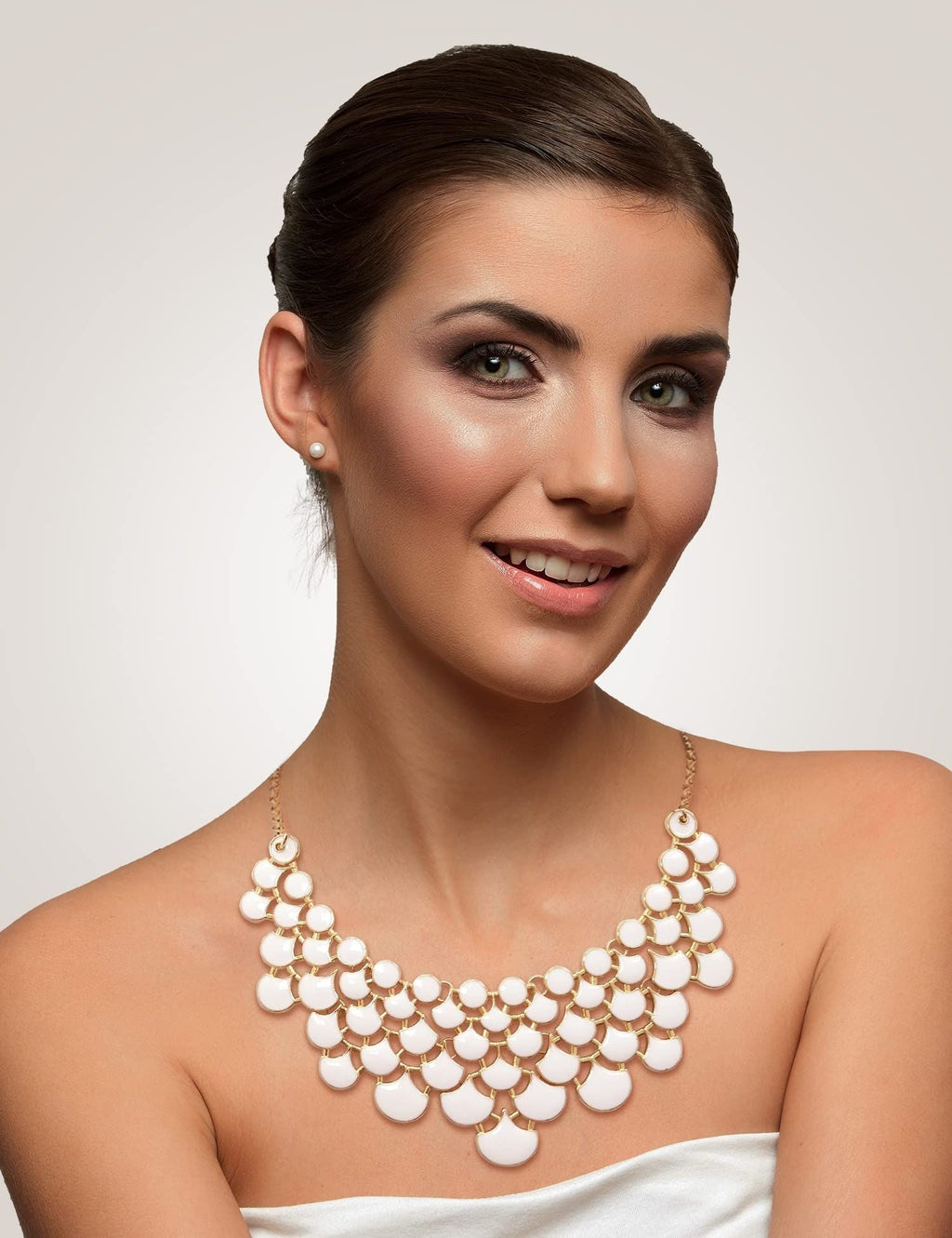 Jane Stone Modeaussage Collier Halskette Vintage Durchbrochenes Lätzchen Kostüm Schmuck