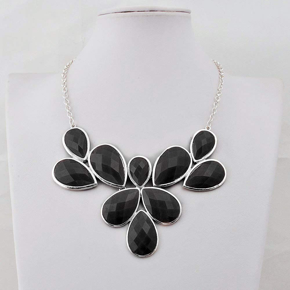Jane Stone Modeaussage Collier Halskette Vintage Durchbrochenes Lätzchen Kostüm Schmuck