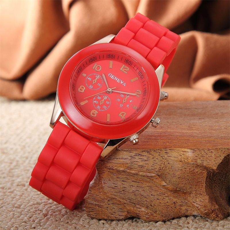 Luxuriöse Mode-Damenuhren Ultraleichte Quarzuhr Damenuhr Rotes Silikon-Armband relogio feminino