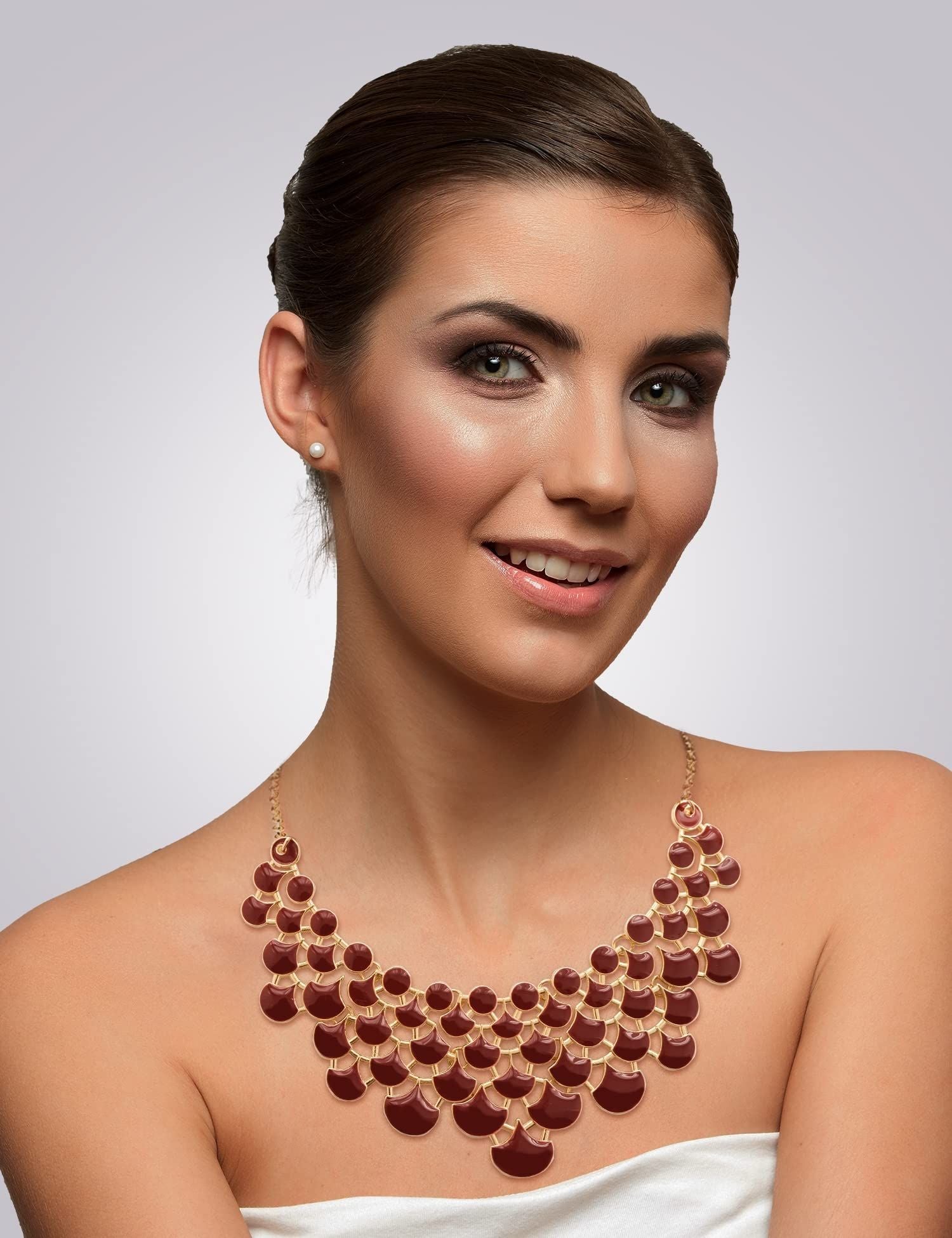 Jane Stone Modeaussage Collier Halskette Vintage Durchbrochenes Lätzchen Kostüm Schmuck