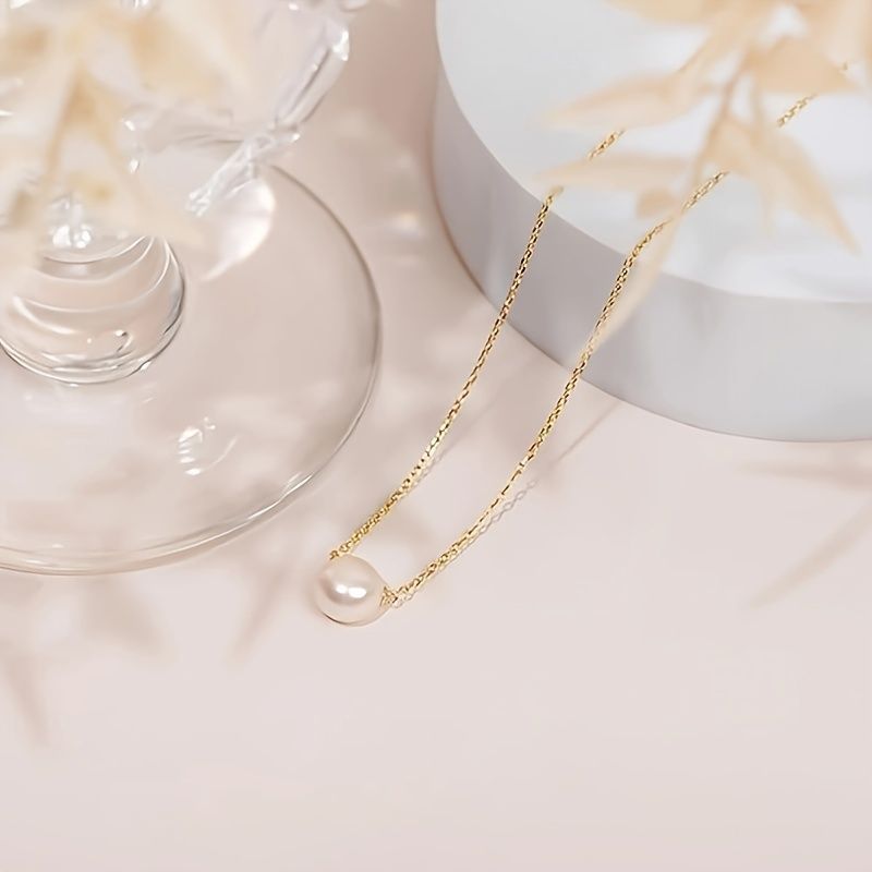 Lxalry Collier Bohème Minimaliste avec Pendentif Perle d'Eau Douce, Chaîne Délicate Plaqué Or 18 carats, Parfait pour les Accessoires de Mode Féminins, Cadeau Idéal pour les Anniversaires et les Occasions Spéciales