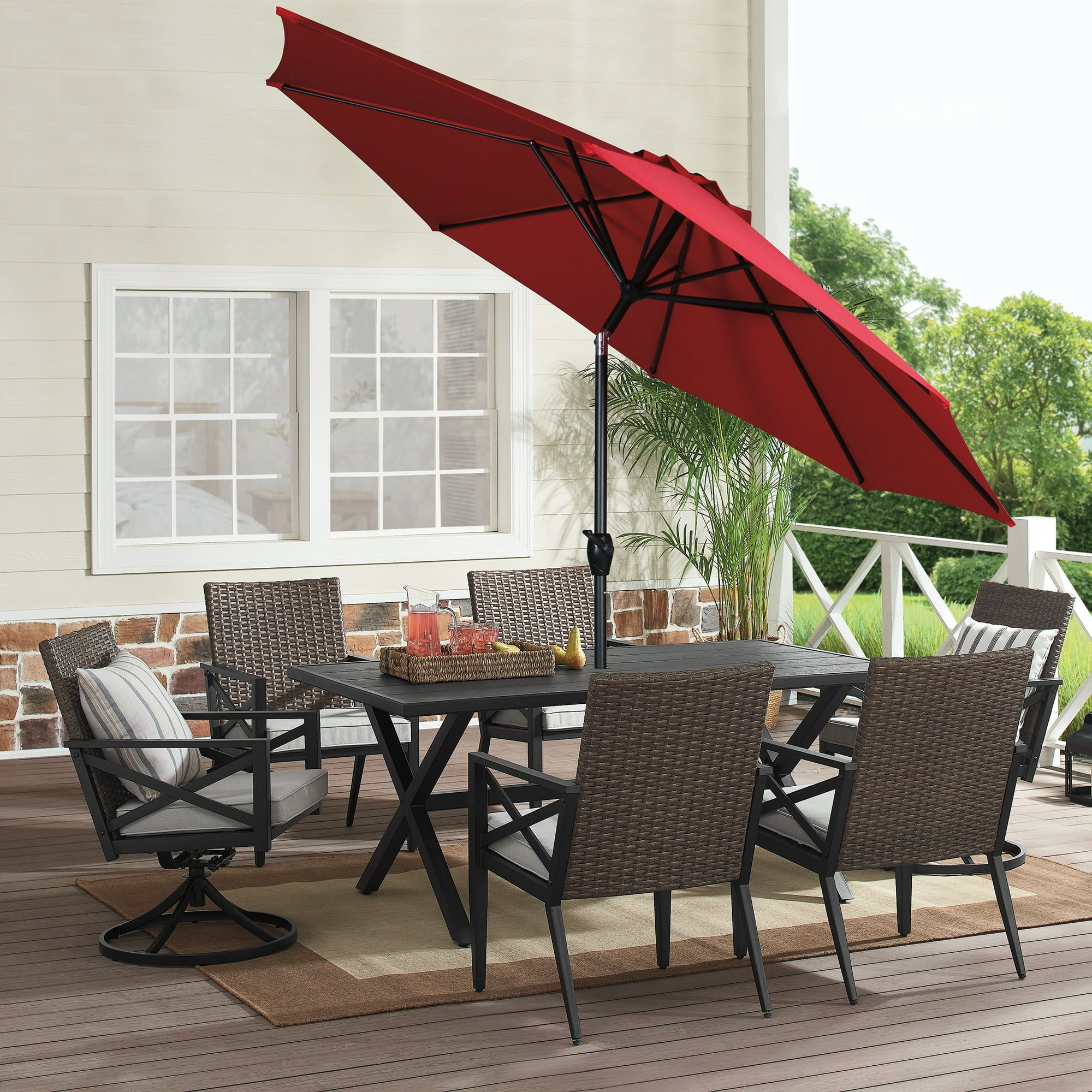 275 cm roter Terrassenschirm mit Kurbel und 3-fach kippbarem Schirmstock