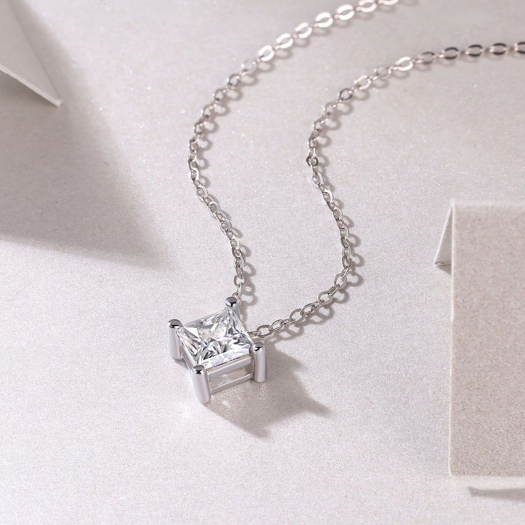 Zusammenbleiben – quadratischer Moissanit-Anhänger aus Sterlingsilber 925 und Platin, modischer Diamantschmuck