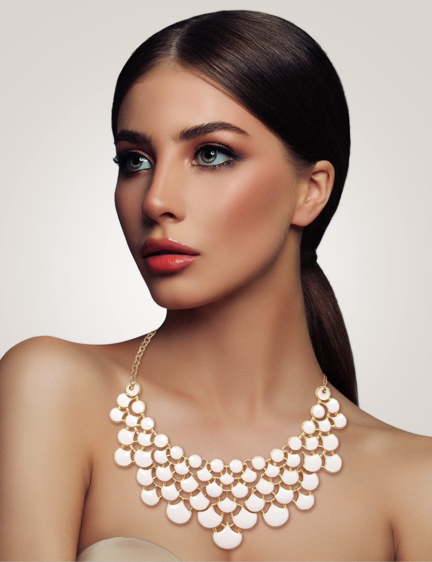 Jane Stone Modeaussage Collier Halskette Vintage Durchbrochenes Lätzchen Kostüm Schmuck