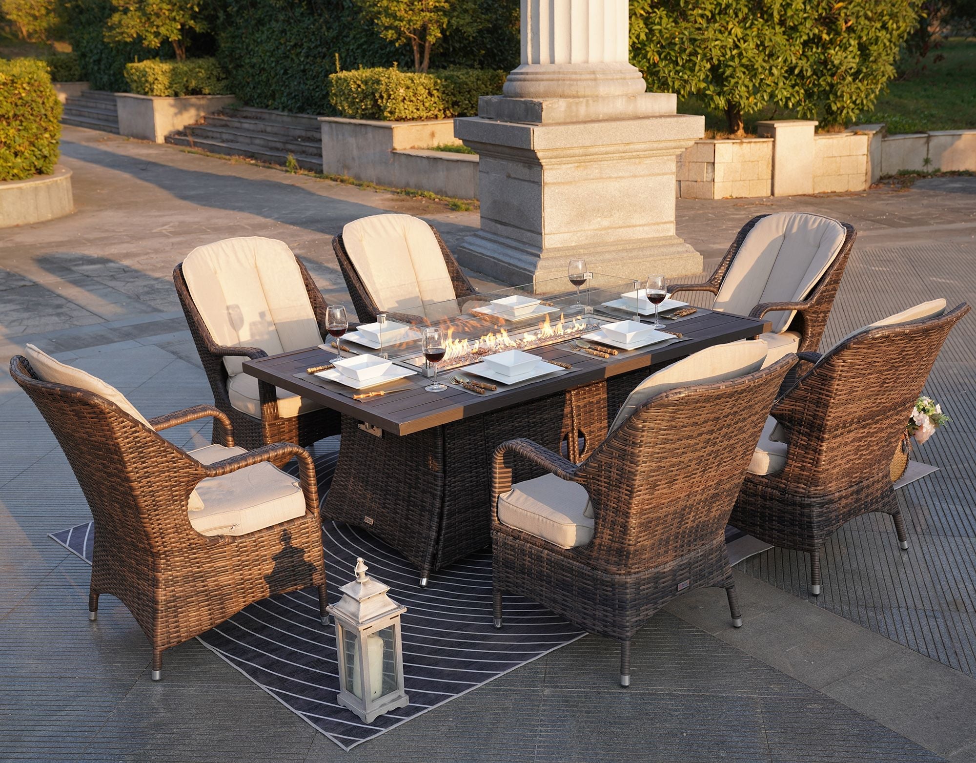 Ensemble de salle à manger d'extérieur Direct Wicker avec foyer – Table rectangulaire en aluminium 6 places et chaises en rotin