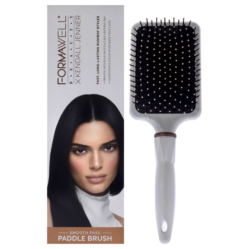 Beauty X Kendall Jenner Smooth Pass Paddle Brush von Kendall Jenner für Unisex - 1 Stk Haarbürste