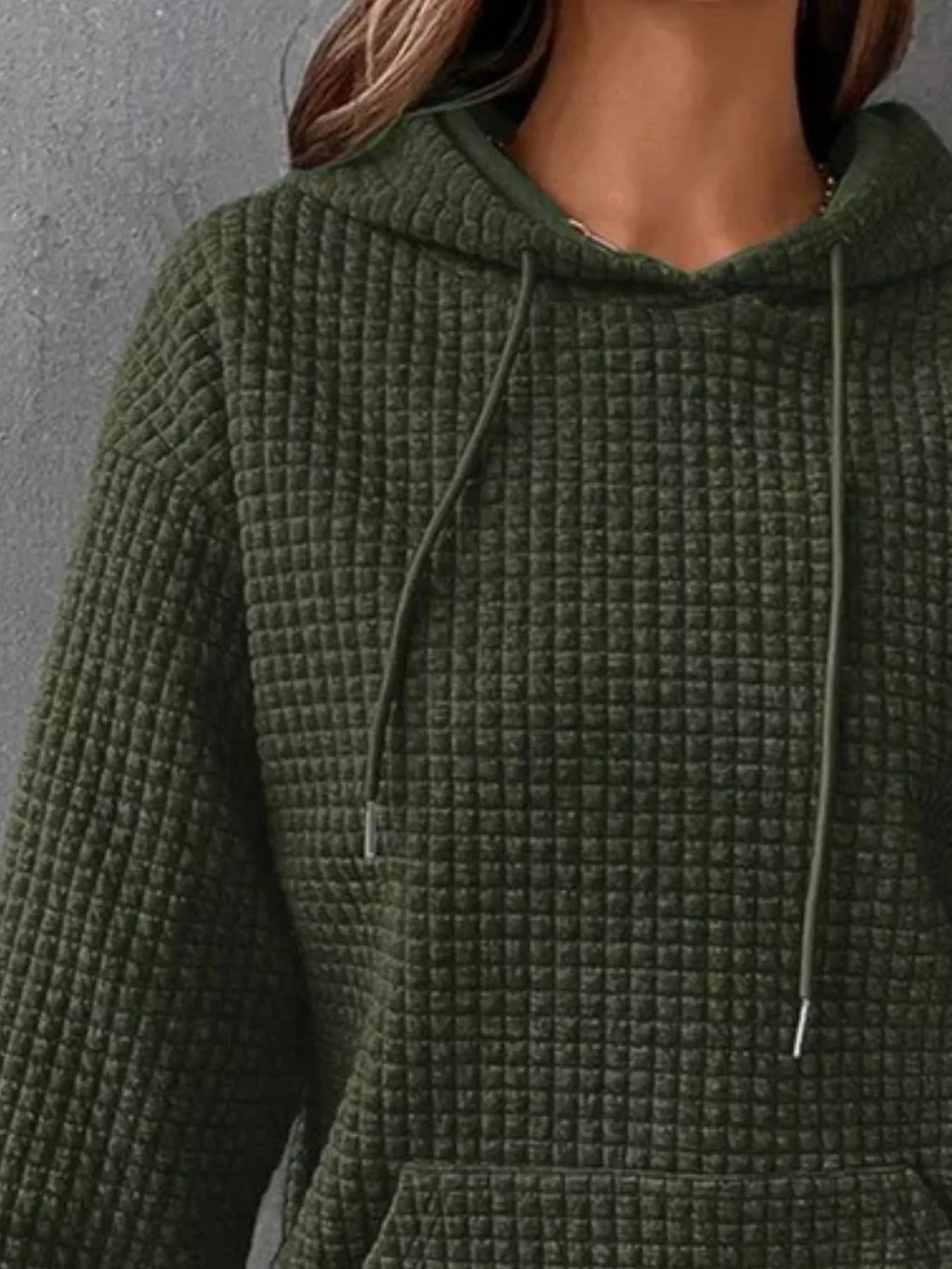 Texturierter Kangaroo-Taschen-Kapuzenpullover in großen Größen