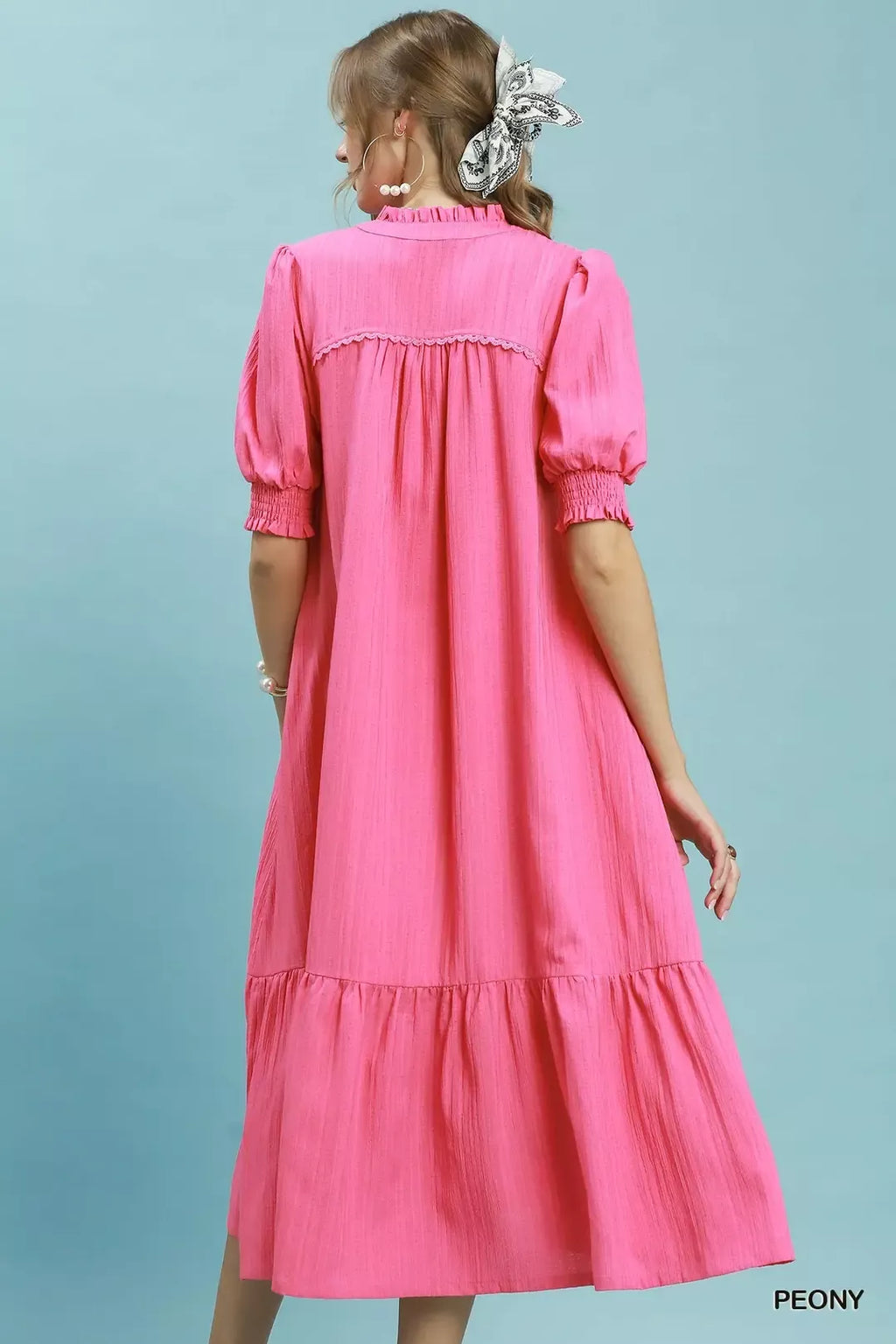 Umgee strukturiertes Midikleid mit Puffärmeln