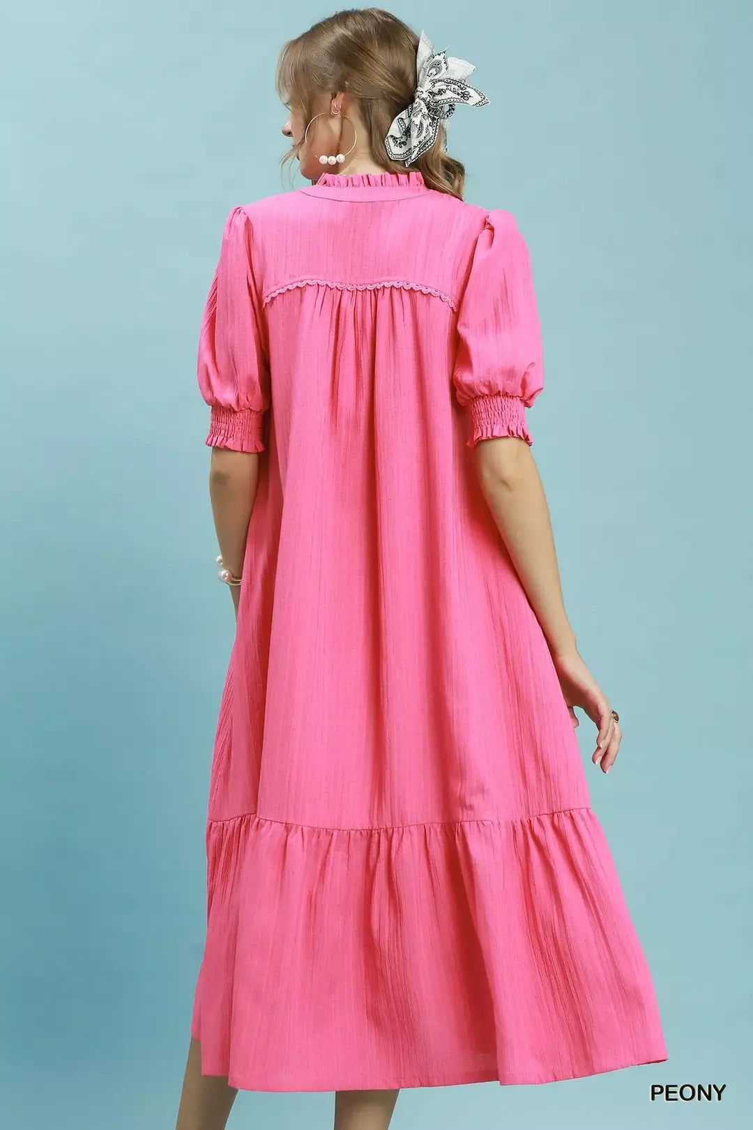 Umgee strukturiertes Midikleid mit Puffärmeln