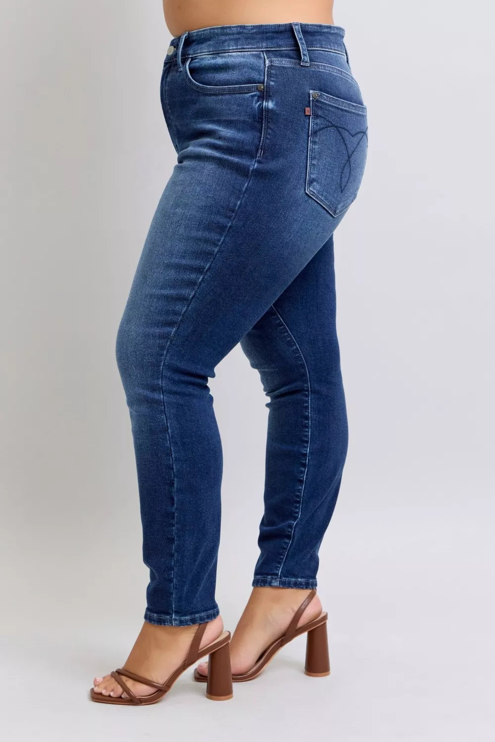 Judy Blue Thermohose, Röhrenschnitt, verwaschen, Große Größen