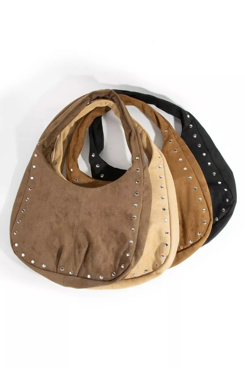 Fame Hobo-Bag aus Wildlederimitat mit Nietenbesatz